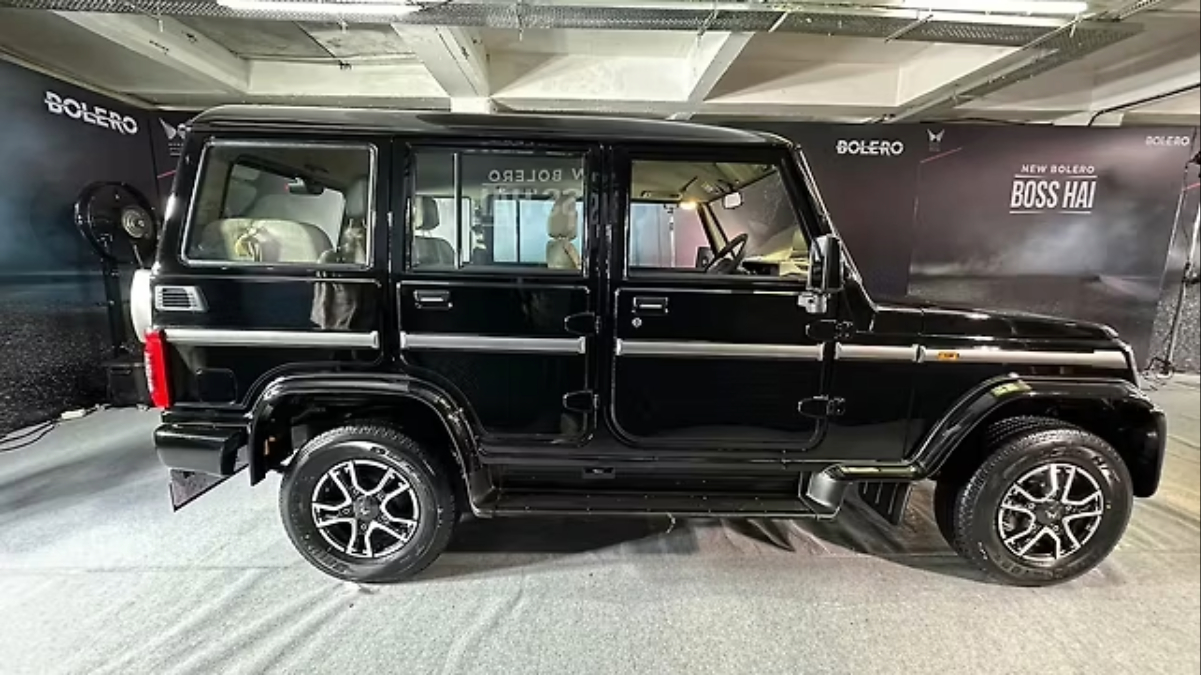 Mahindra Bolero side