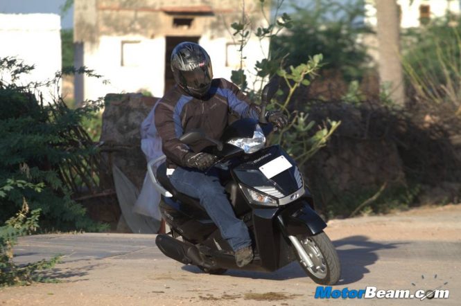 Mahindra Gusto Review