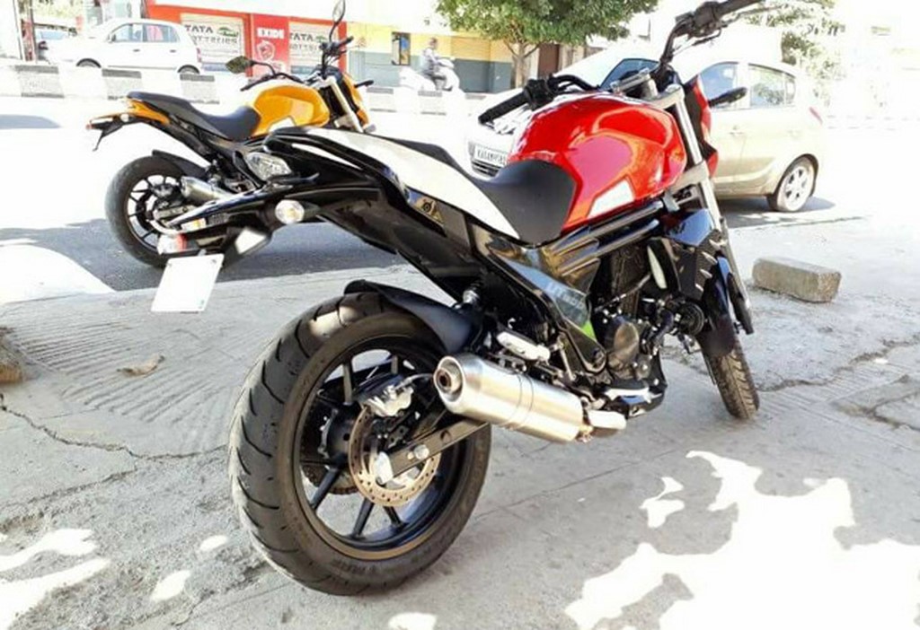 Mahindra Mojo UT300 Spied Rear