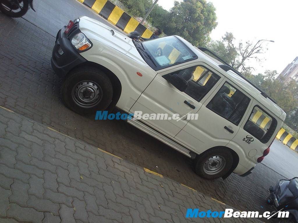Mahindra Scorpio 4WD Automatic Side