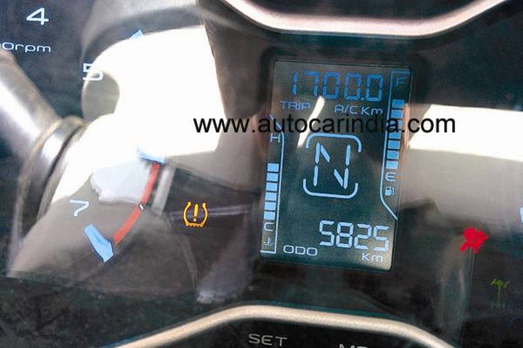 Mahindra Scorpio Facelift Spy Shot Instrument Console MID Screen