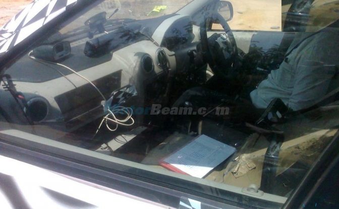 Mahindra Verito CS spy interior