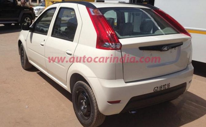 Mahindra Verito Vibe Rear Spyshot