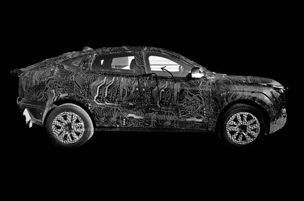 Mahindra XUV.e9 Side Spy Shot