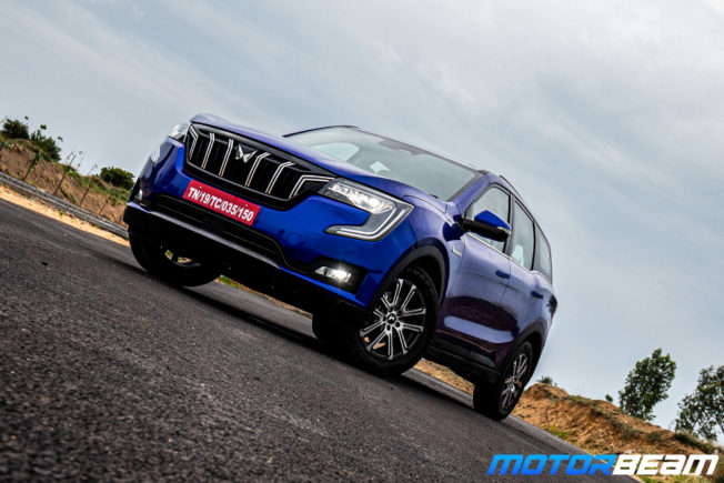Mahindra-XUV700-28