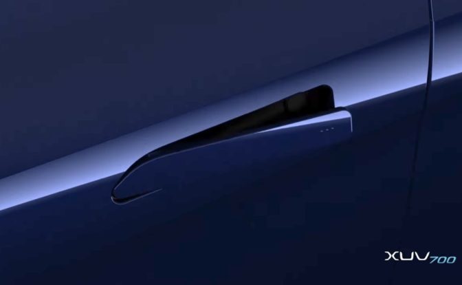 Mahindra XUV700 Smart Door Handles