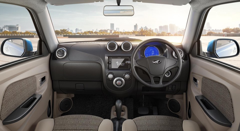 Mahindra e2oPlus Dashboard