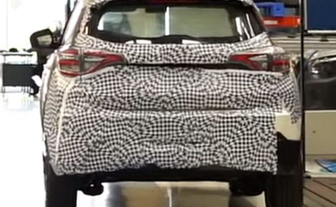 Mahindra eXUV300 EV Spotted