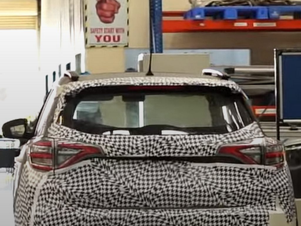 Mahindra eXUV300 EV Spotted Rear