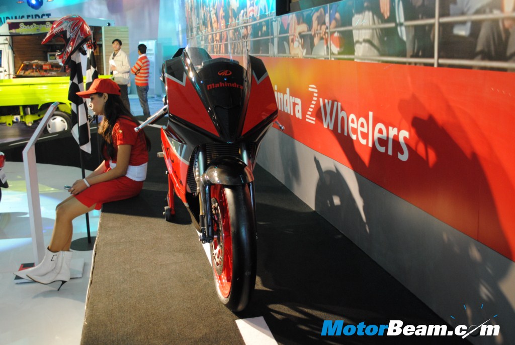 Mahindra_Concept_Motorcycle_Front