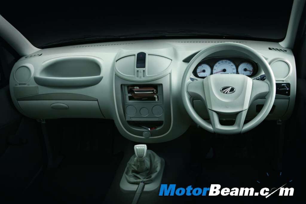Mahindra_Genio_Interior Mahindra_Genio_Interior