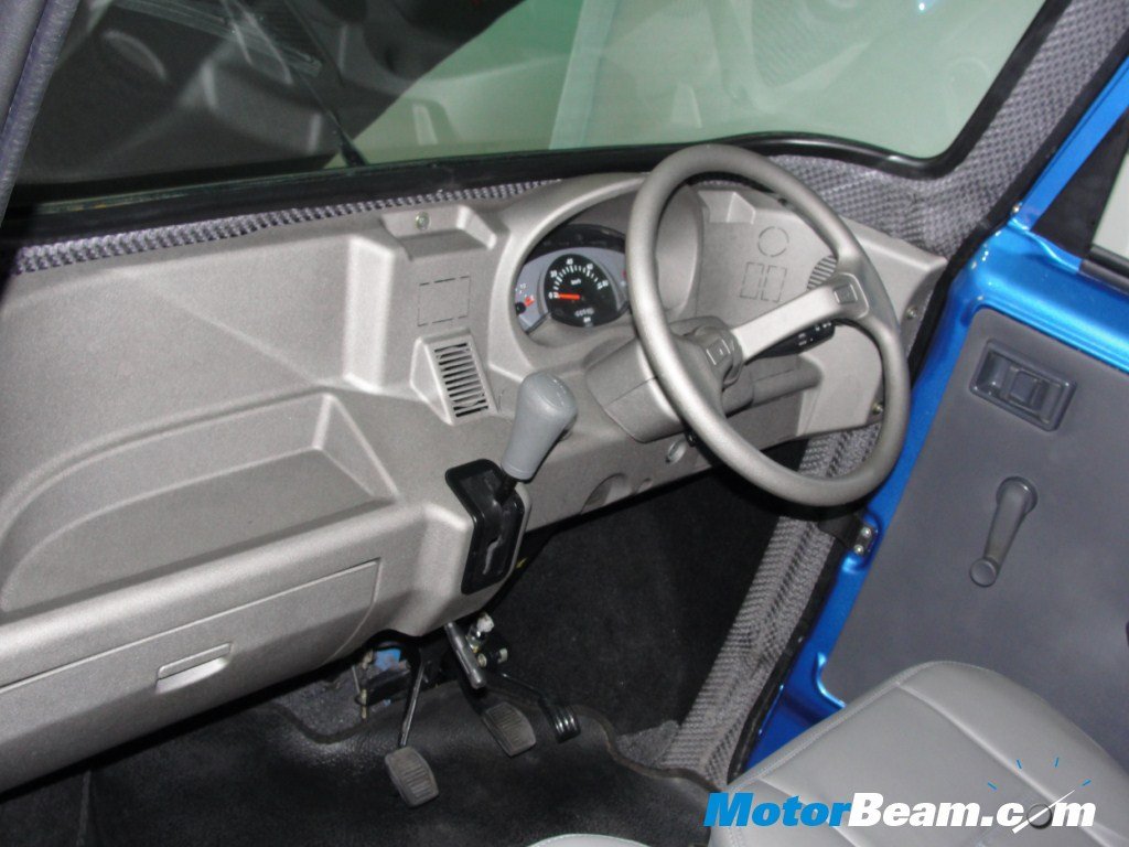 Mahindra_Gio_Interior
