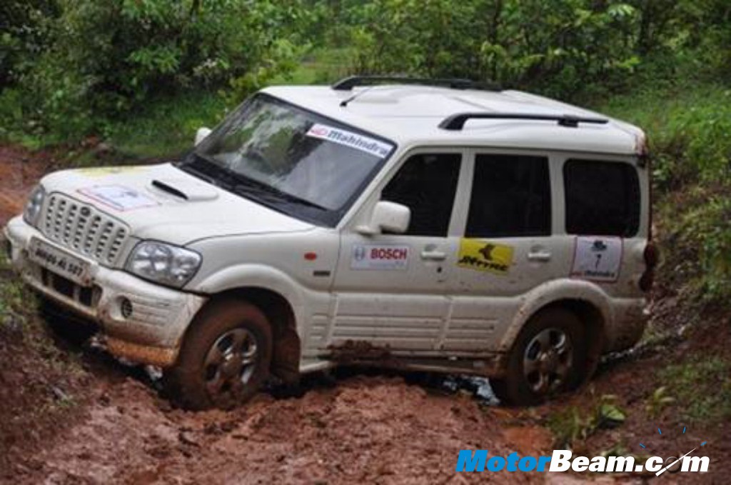Mahindra_Great_Escape_Drift