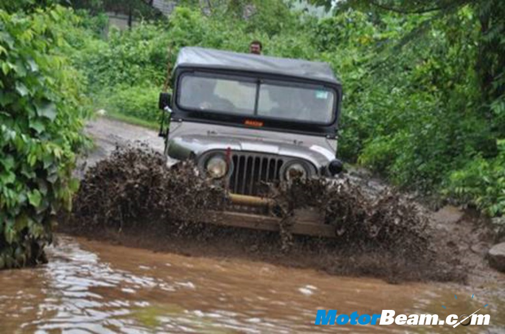 Mahindra_Great_Escape_Mud_Wading