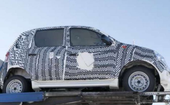 Mahindra_Xylo_Mini_Side