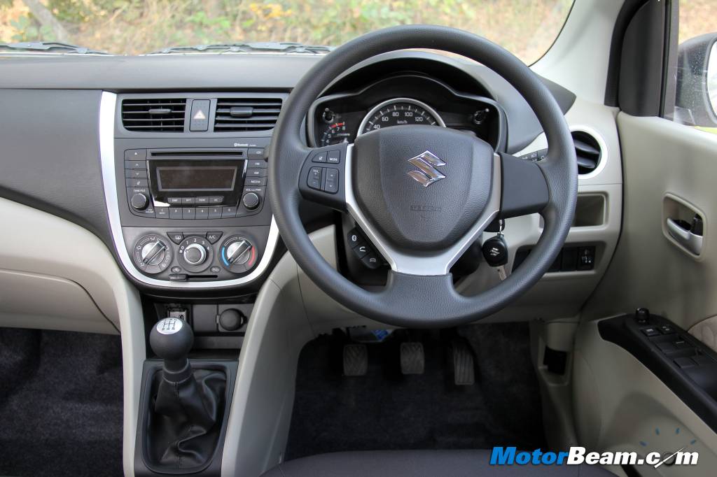 Maruti Celerio vs Hyundai Grand i10 Dashboard