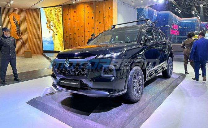 Maruti Grand Vitara Black Edition 4