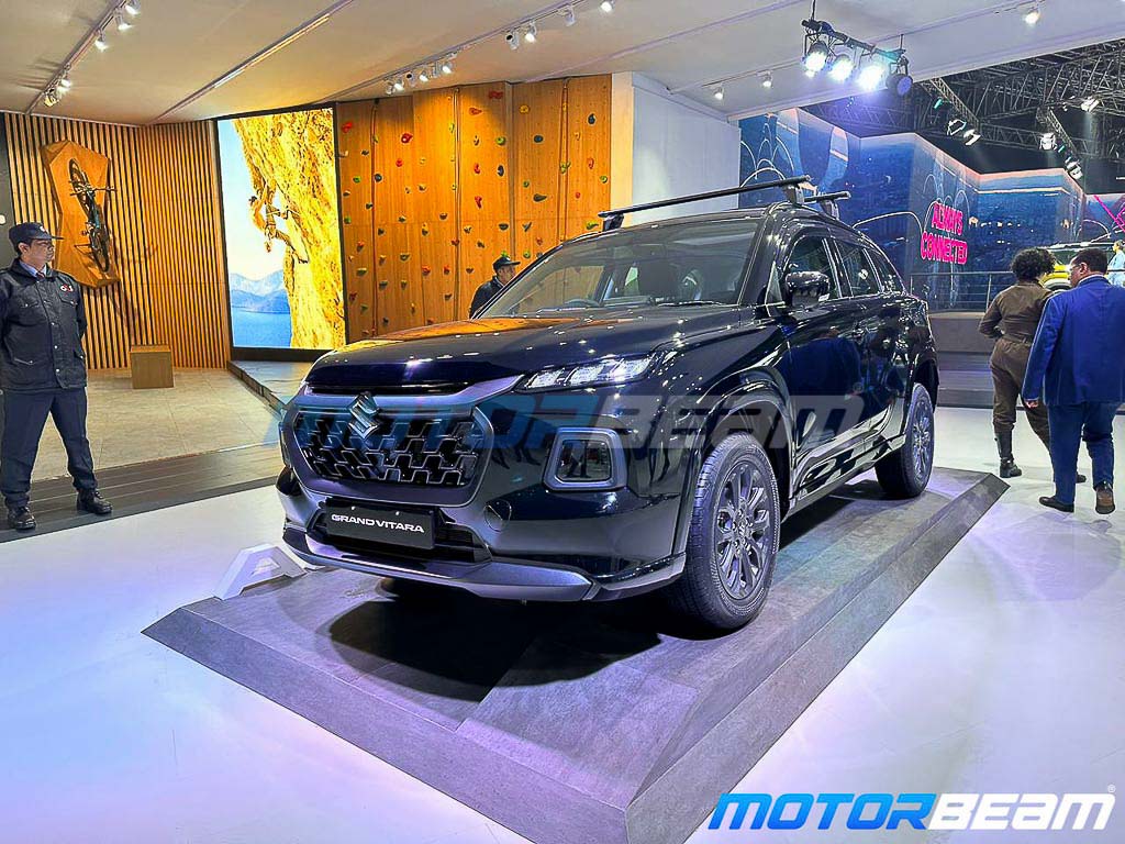 Maruti Grand Vitara Black Edition 4