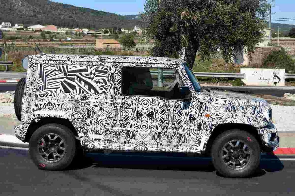 Maruti Jimny 5-Seater Spied Side