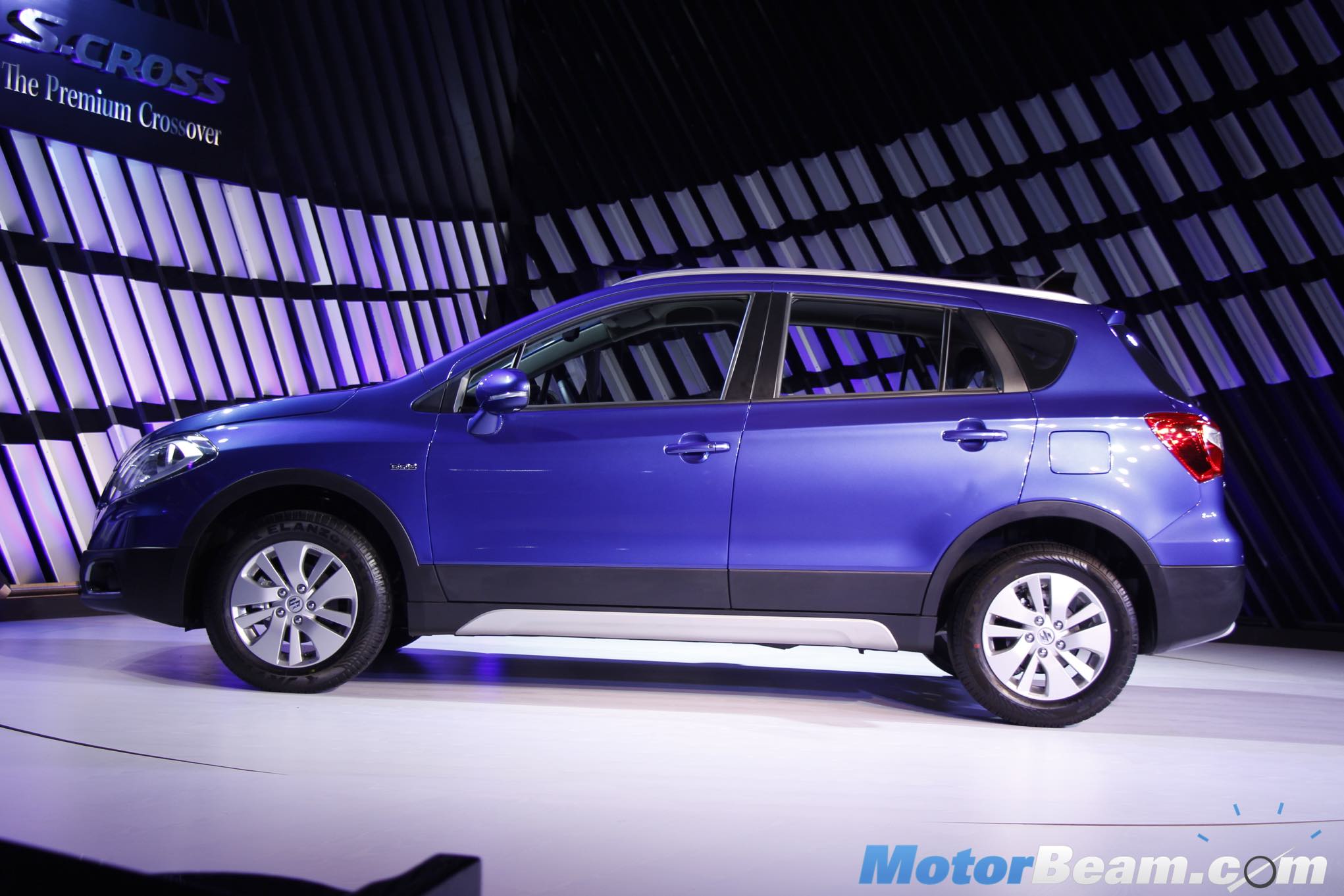 Maruti S-Cross Side