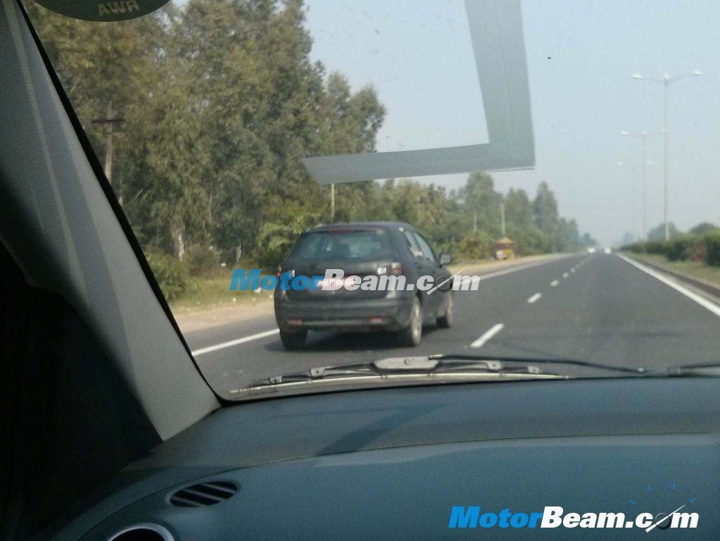 Maruti S-Cross Spied Testing