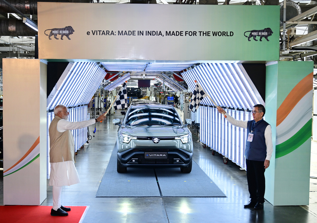 Maruti e-Vitara Flag Off