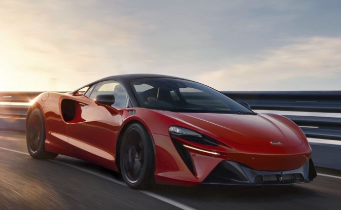 McLaren Artura Reveal