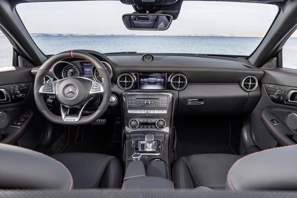 Mercedes-AMG SLC 43 Interior