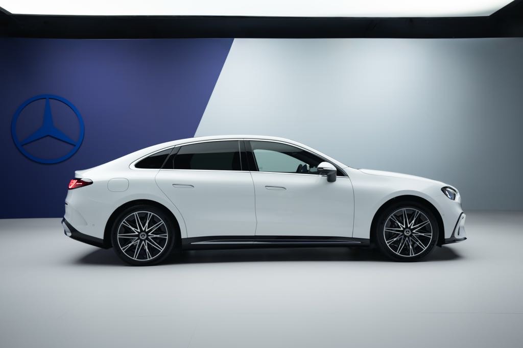 Mercedes-Benz C-Class Electric Side