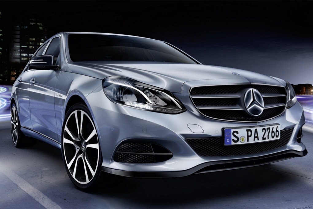 Mercedes-Benz E-Class Accessories Illuminated Star Front