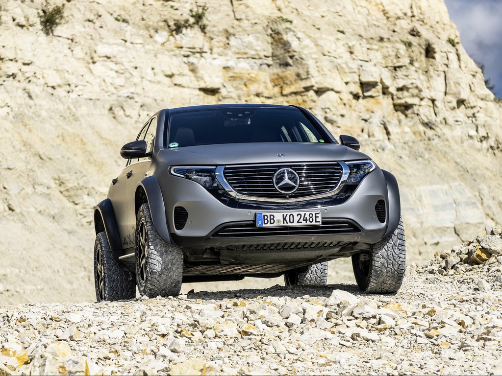 Mercedes-Benz EQC 4x4² Off-Roading