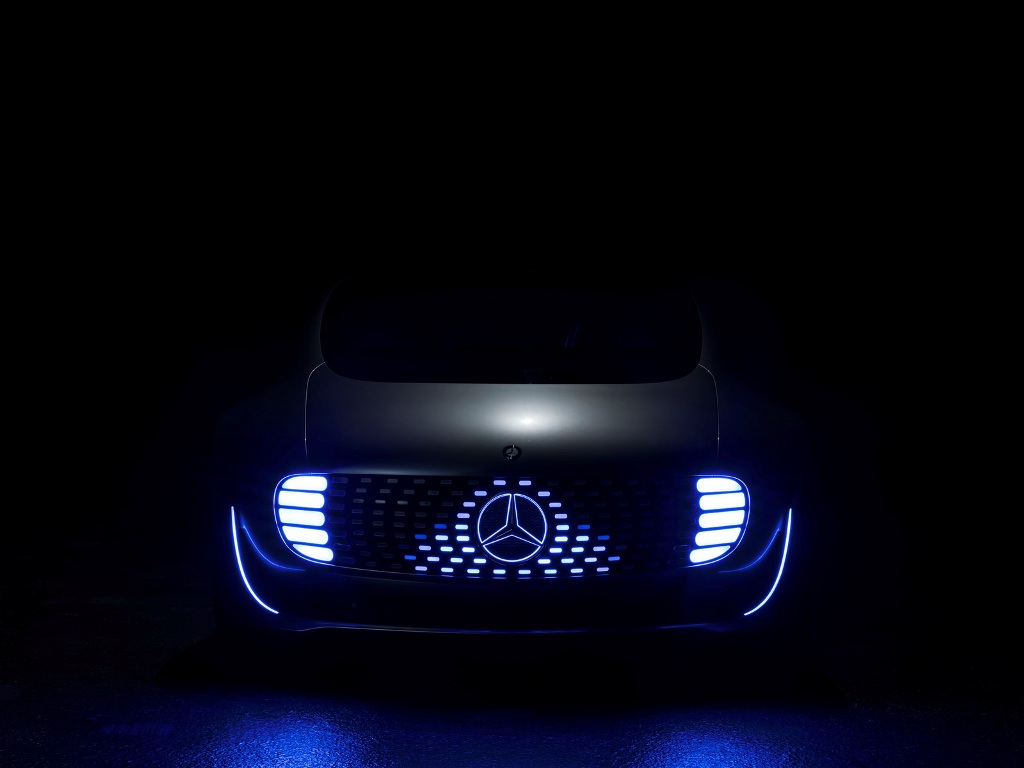 Mercedes Benz F 015 Concept Front