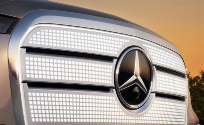 Mercedes-Benz GLC EV grille