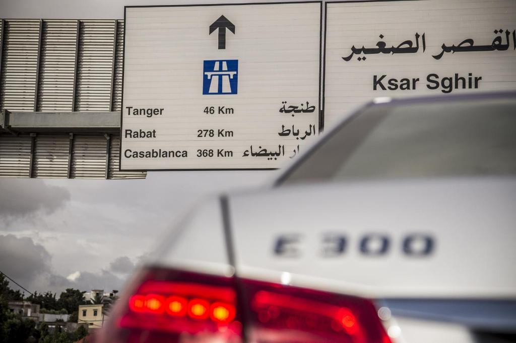 Mercedes-E300-BlueTEC-Hybrid-Africa