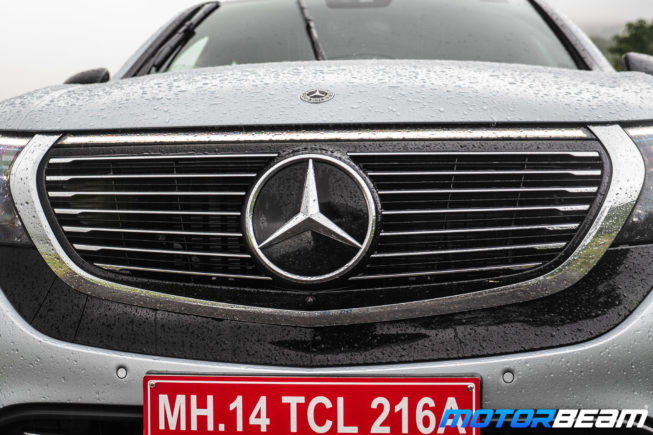 Mercedes- EQC-400-3