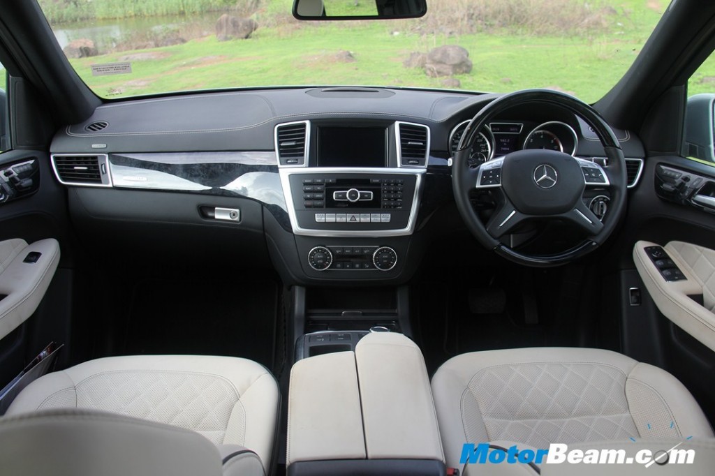 Mercedes-M-Class-Review- (21) Mercedes ML350 CDI Test Drive Review