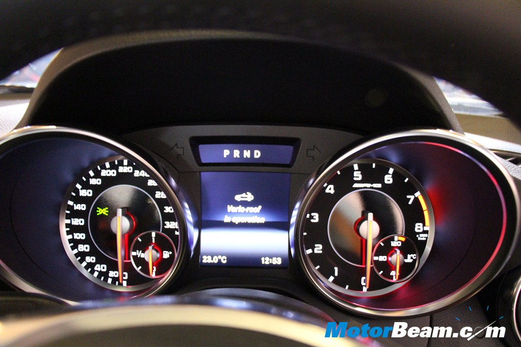 Mercedes SLK 55 AMG Instrument