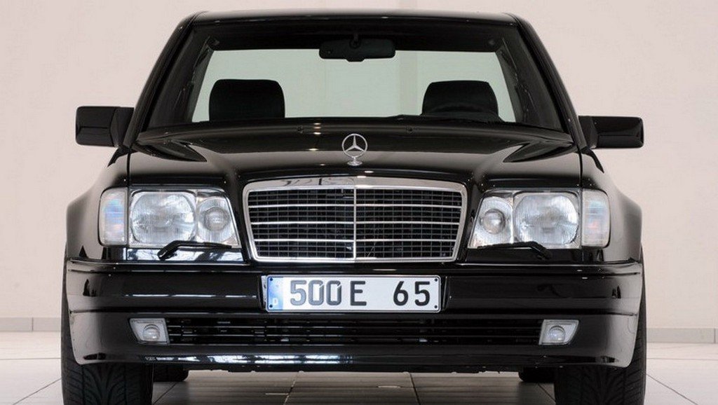 Mercedes Benz W124 front