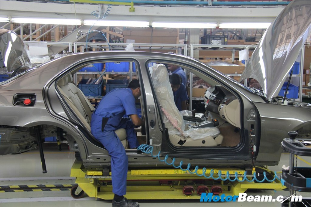 Mercedes_Plant_Visit_Interior_Assembly