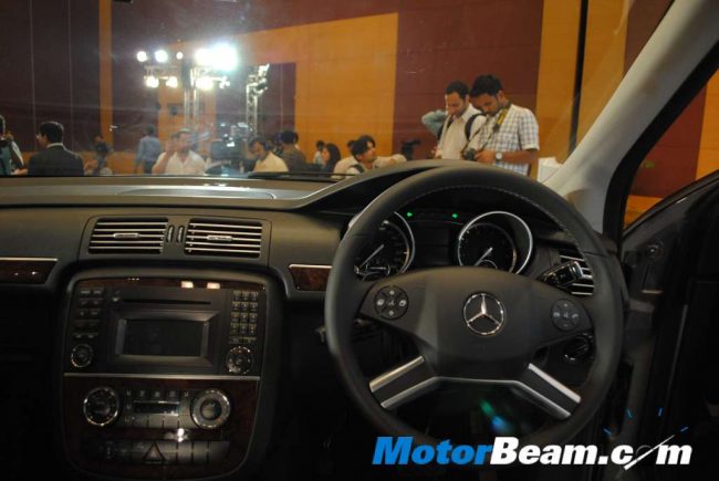 Mercedes_R-Class_Launch_10