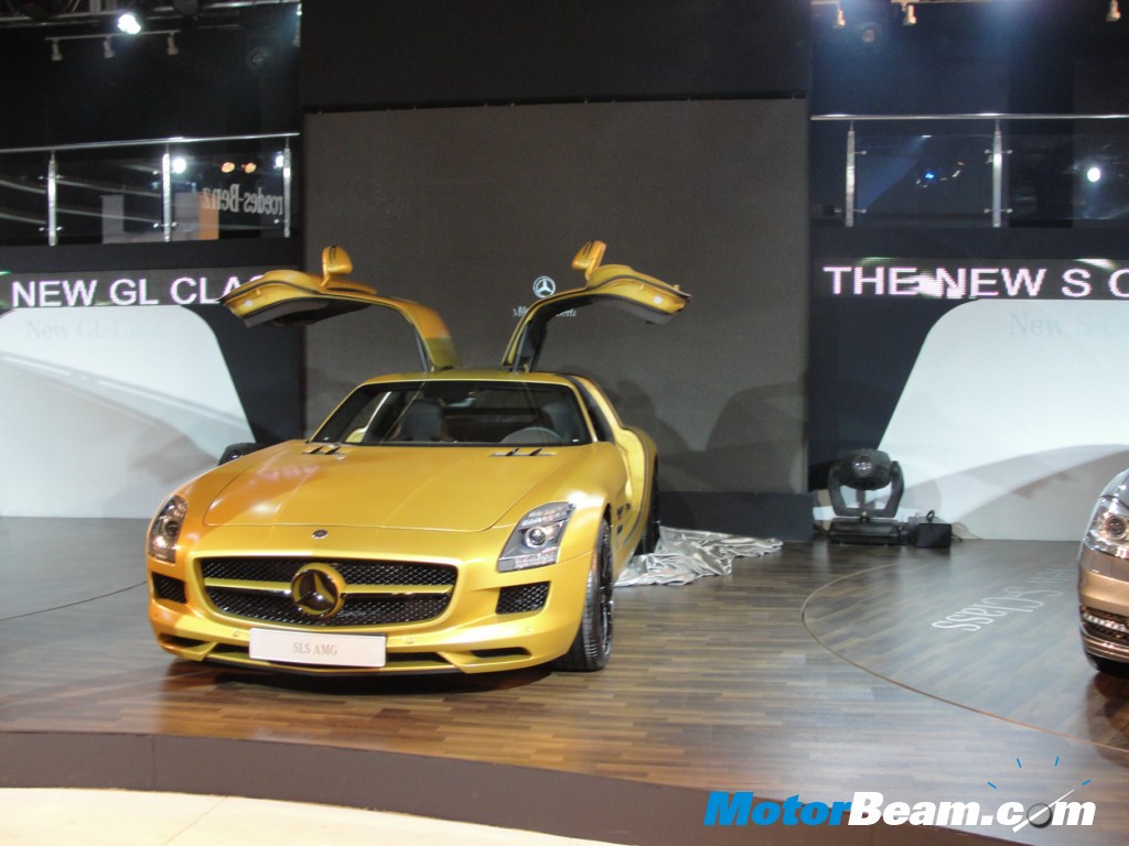 Mercedes_SLS_Desert_Gold