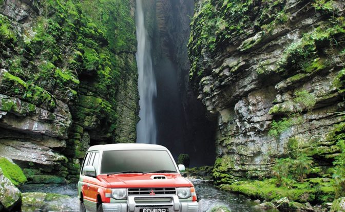 Mitsubishi_Pajero_Heart_In_Mouth_Rally
