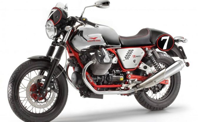 Moto Guzzi V7 Racer