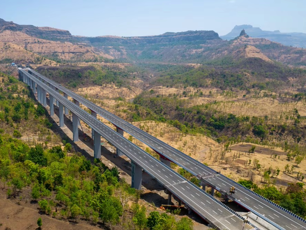 Mumbai Nagpur Expressway bridge