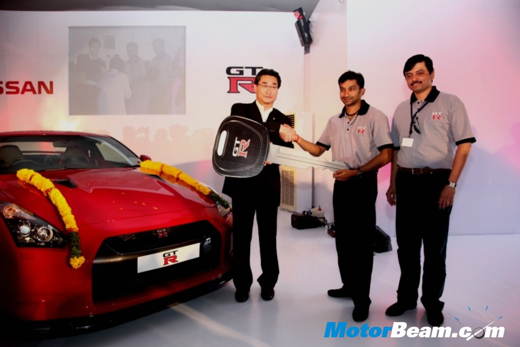 Narain_Karthikeyan_Nissan_GT-R