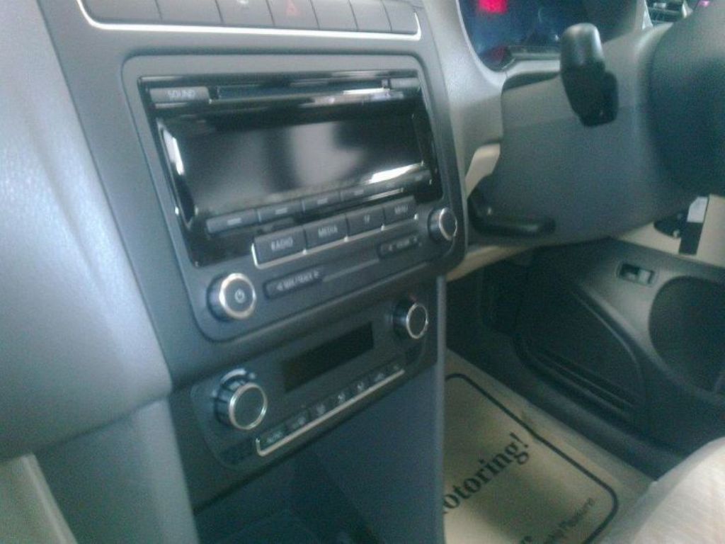 New_Volkswagen_Vento_Highline_Audio_System