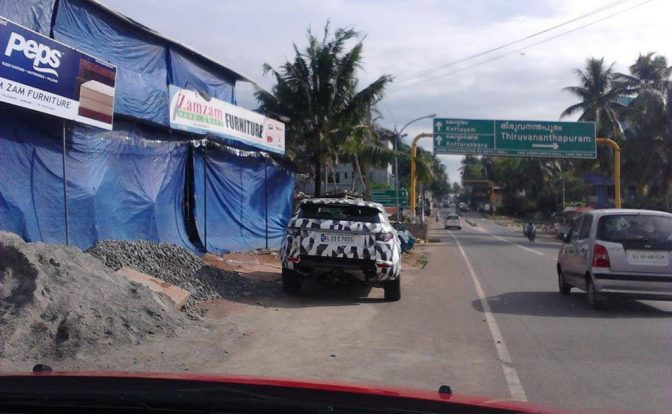 Next Gen Freelander Spied Testing India