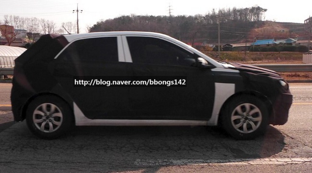 Next Gen Hyundai i20 Spied Side