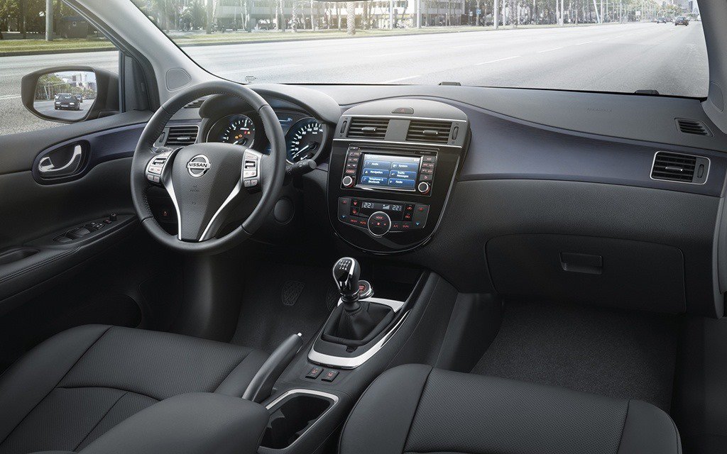 Nissan Pulsar Dashboard