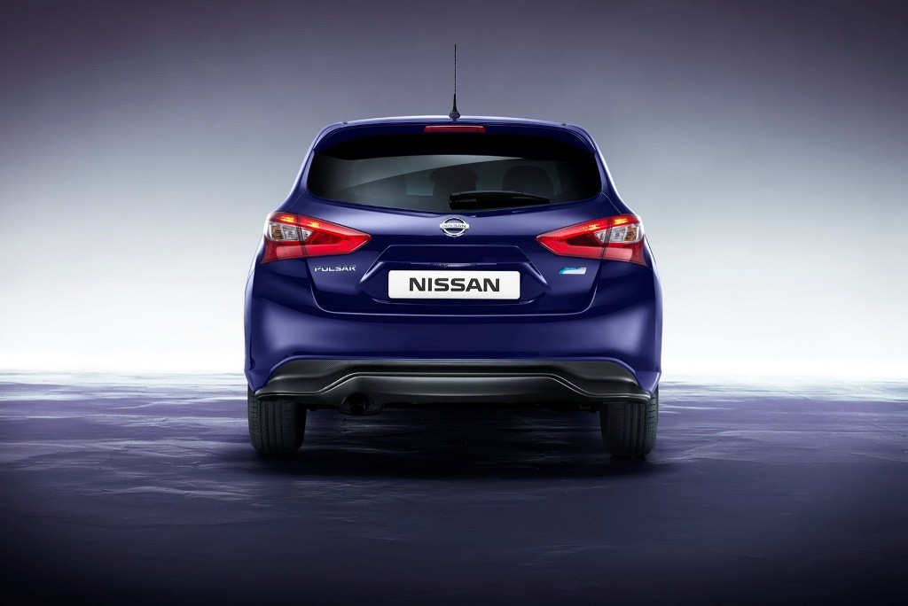 Nissan Pulsar Rear